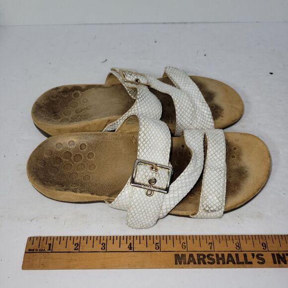 Vionic Sandals Womens Sz 9.5 White Shoes Beach River Pool Outdoors Buckle Strap - Picture 7 of 12